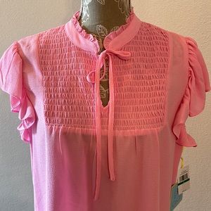 NWT CeCe ladies top